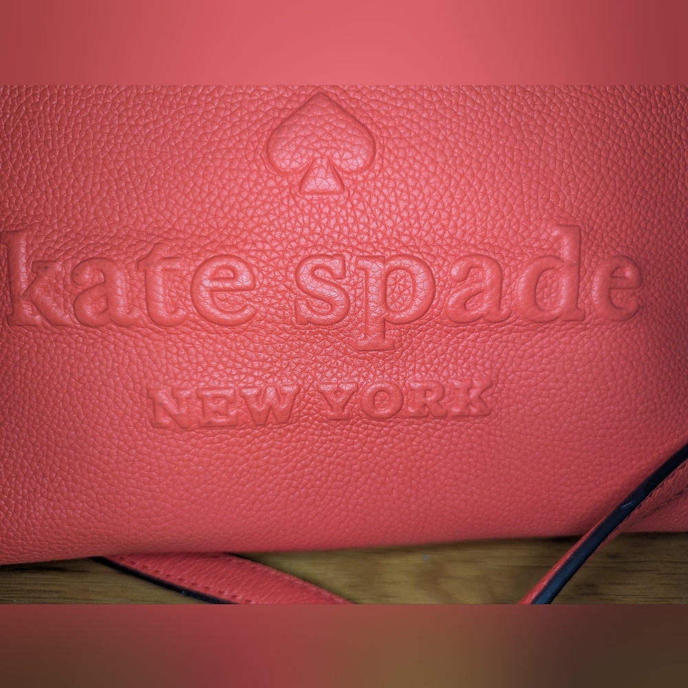 Kate Spade Larchmont Avenue Logo Tory Crossbody - Red - EUC - Picture 2 of 13
